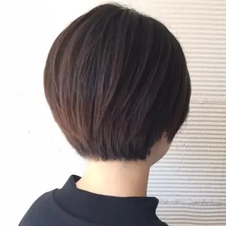 ショート 中林 由佳のヘアスタイル