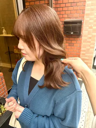 ミディアム カラー cocotte宜喜 弘希のヘアスタイル