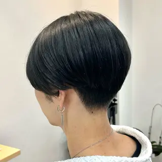 ショート ハイライト/レイヤー /艶髪/吉田愛望のヘアスタイル