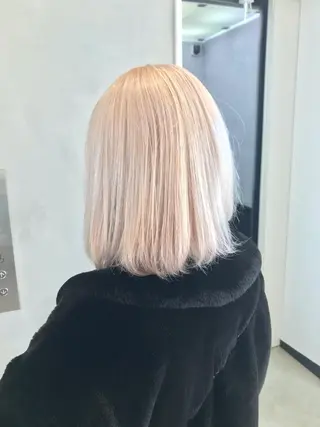 ミディアム カラー カット・ブリーチ TAIGAのヘアスタイル