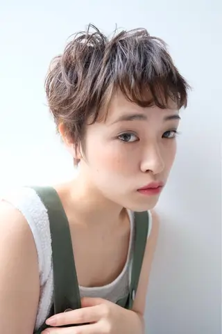 ショート 似合わせ艶髪カラー ❤️ハダユミのヘアスタイル