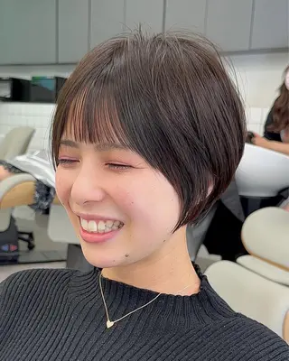 ショート ショートヘア くすみカラー、大場猛のヘアスタイル