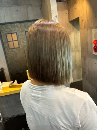 ミディアム カラー ✨韓国艶髪✨ケア ブリーチ🫧アキラのヘアスタイル