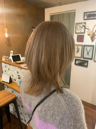 ミディアム ＊UNU＊ RICOのヘアスタイル
