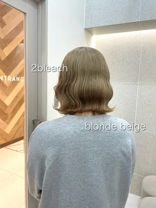 ショート ゆさこのか ダブルカラー／縮毛のヘアスタイル
