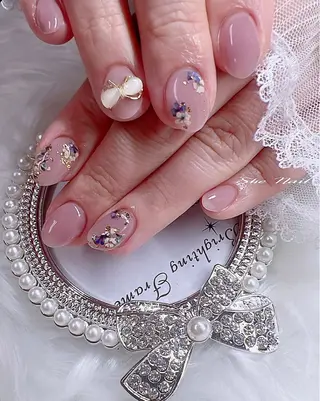 ネイル ISA_ BELLAのネイルデザイン