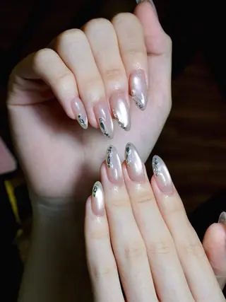 ネイル Trang An Nail Salon所属・チャン アンのネイルデザイン