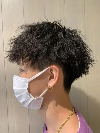 ショート パーマ メンズ 糟谷 慈英のヘアスタイル