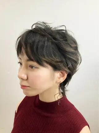 ショート カラー 上田 篤史のヘアスタイル