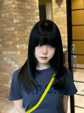 セミロング カラー フェザー/シャドウ/ 酸性ストレートのヘアスタイル