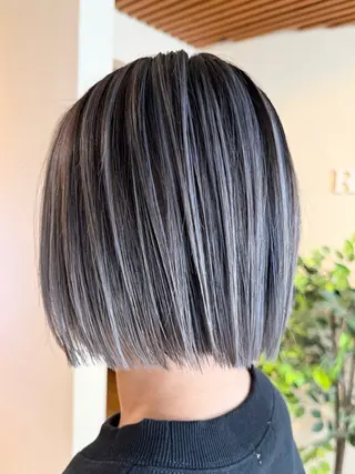 ミディアム カラー 白髪ぼかし バレイヤージュ志鎌のヘアスタイル