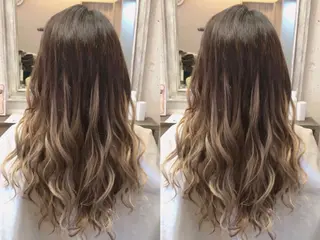 ロング GRANDE アオキのヘアスタイル