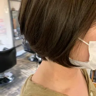 ショート カラー UMEDA FIGAROのヘアスタイル