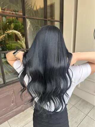 ロング カラー 川越 輝梨奈のヘアスタイル