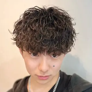 メンズ タマシロカリン 艶カラー/レイヤーのヘアスタイル