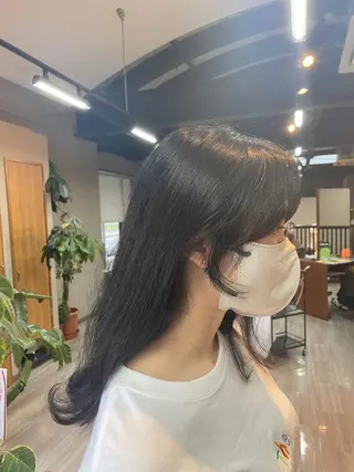 ミディアム マキノ キョウカのヘアスタイル