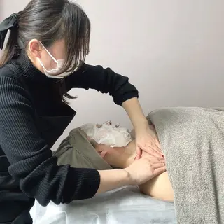 MELIA the beauty所属・肌のお悩み改善サロン MELIA/朋美のエステ・リラクイメージ