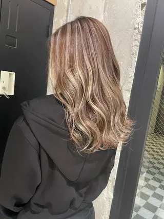 ロング 🦋MAHO🦋 デザインカラーのヘアスタイル