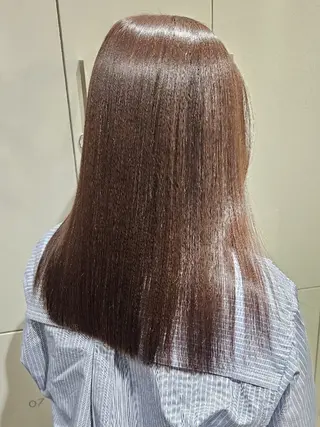 カラー 宮本 愛梨のヘアスタイル