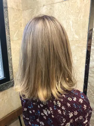 ミディアム カラー ヘアアレンジ ミニボブ/ブリーチ 🌈MISATOのヘアスタイル