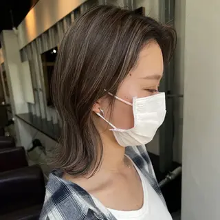 ミディアム 韓国ヘア/透明感 カラー🤍yukaのヘアスタイル