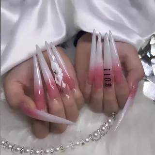 ネイル 加納 莉音のネイルデザイン