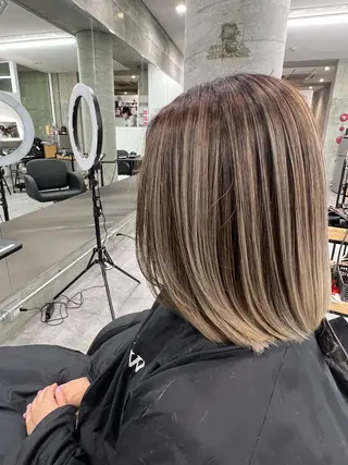 ショート カラー 艶髪✨ブリーチ職人 井手正康のヘアスタイル