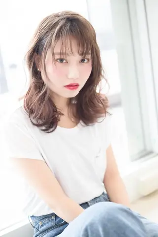 ミディアム カラー パーマ マツエク・マツパ 髪質改善ayame 横山諒のヘアスタイル