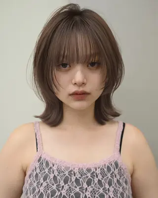 ミディアム aya / ニュアンスカラーのヘアスタイル