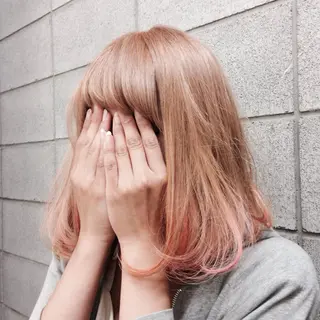 ミディアム カラー ITO YUKIのヘアスタイル