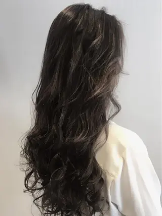 ロング カラー 【mokuオーナー】 ちはるのヘアスタイル