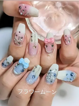 ネイル フラワー ムーンのネイルデザイン