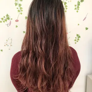 ロング カラー 三鷹で1番ショート ボブをカットする新谷のヘアスタイル