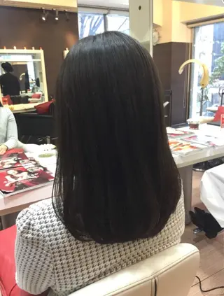 ミディアム カラー 貴方に似合うを見つけ ます🌱市川リョウカのヘアスタイル