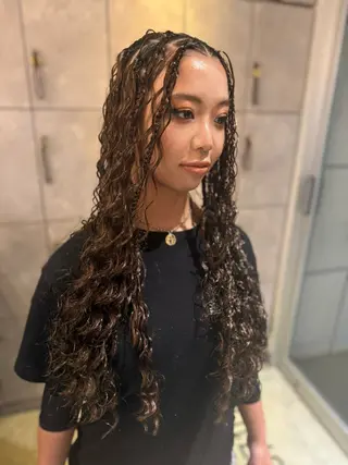 ロング パーマ ヘアアレンジ メンズ キッズ BRAIDS💎愛子 大人ハイライト💎のヘアスタイル