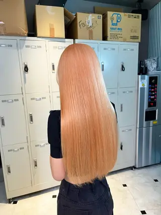 ロング カラー ブリーチカラー 🩵MIZUKIのヘアスタイル