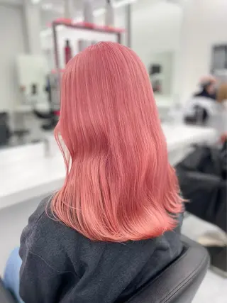 セミロング カラー 【縮毛矯正ブリーチ】 MANATO🌈のヘアスタイル