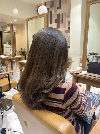 ロング いいの ともこのヘアスタイル