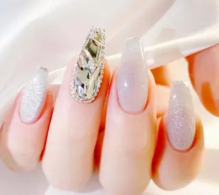 ネイル RAFFINE haru🦋🩵のネイルデザイン