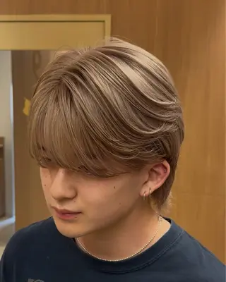 ショート カラー パーマ ヘアアレンジ メンズ メンズバレイヤージュ 🌫ハイライトのヘアスタイル