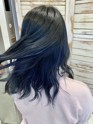 セミロング カラー 島袋 ナオユキのヘアスタイル