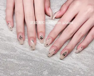 ネイル R inのネイルデザイン