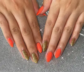 ネイル VIERU 🌈🎀💖のネイルデザイン