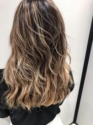 ロング MIRIM栄 野田航生のヘアスタイル