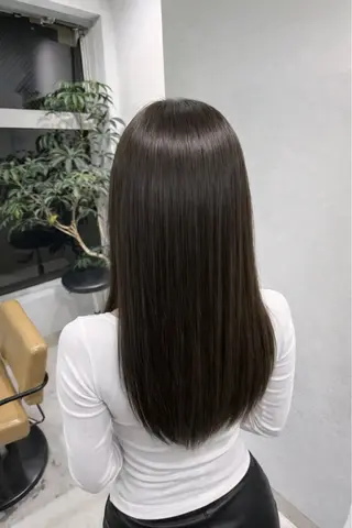 セミロング 辻岡 悠稀のヘアスタイル