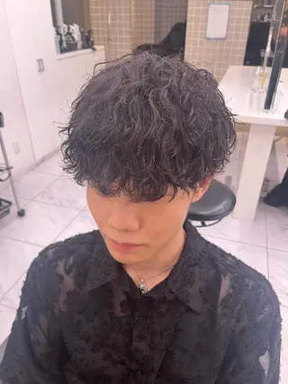ミディアム パーマ メンズ 横浜駅メンズパーマ師 🌀岩﨑弘成🌀のヘアスタイル