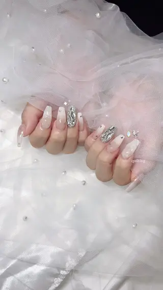 ネイル 𝓇𝒶𝓃𝒶𝓃 𝓃𝒶𝒾𝓁のネイルデザイン