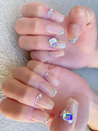 ミディアム ネイル ✴︎ Delightのネイルデザイン