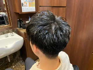 ショート パーマ メンズ 浅見 天翔のヘアスタイル