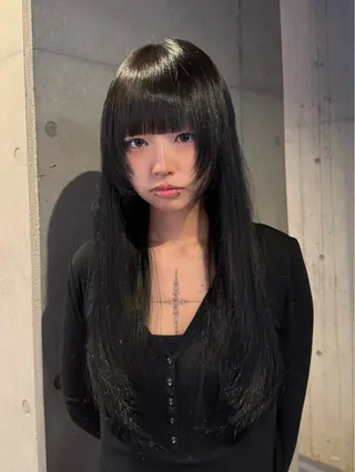 ロング カラー だいち/ブリーチ/ レイヤーカットのヘアスタイル